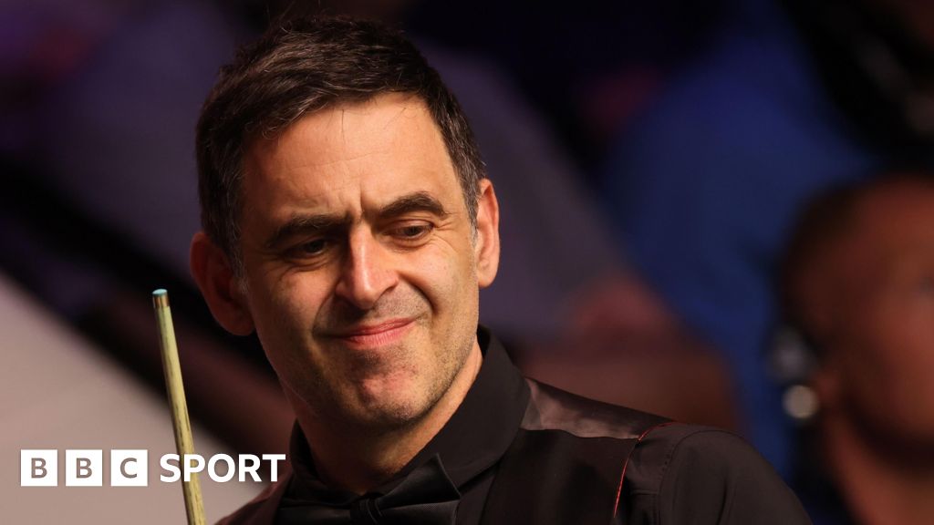 Snooker World Championships: Ronnie O’Sullivan level with Stuart Bingham in quarter-final