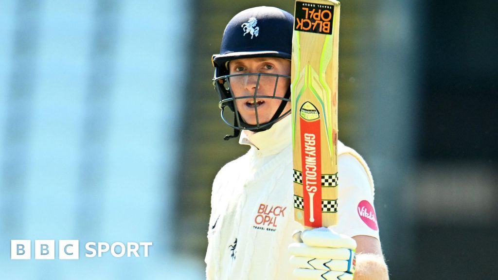 Zak Crawley scores 238 as Kent fight back at Somerset