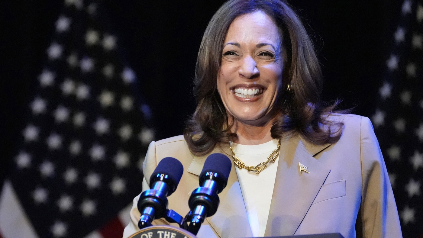 Harris calls herself underdog with momentum at fundraiser in Massachusetts : NPR