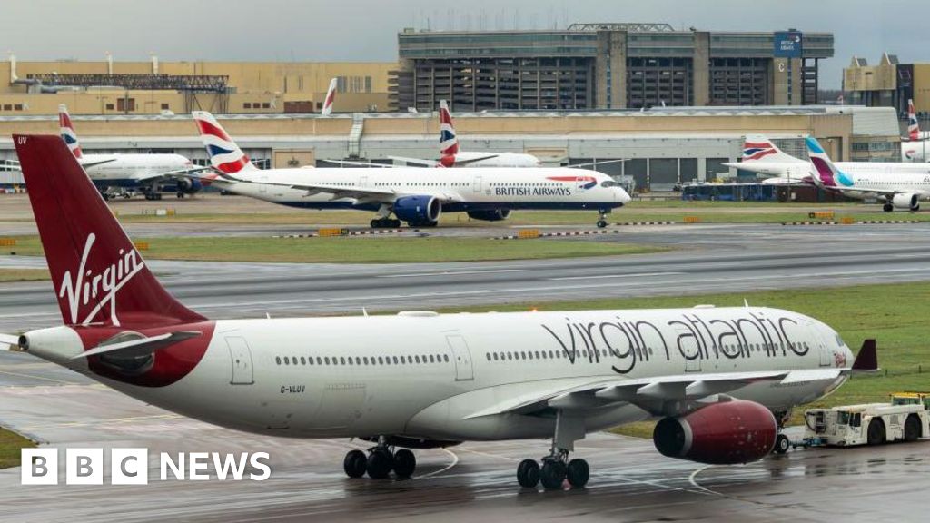 Heathrow Airport to confirm third runway expansion