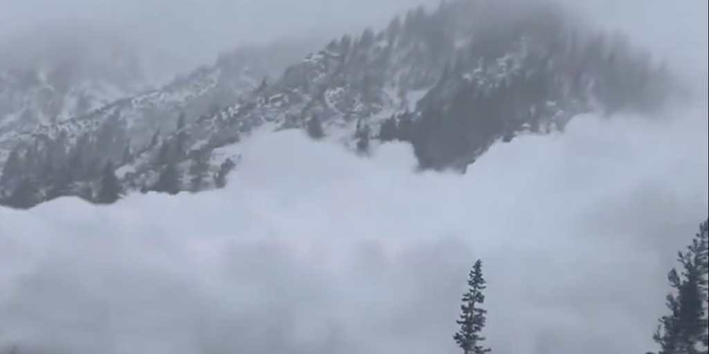 Avalanche danger in western US remains high