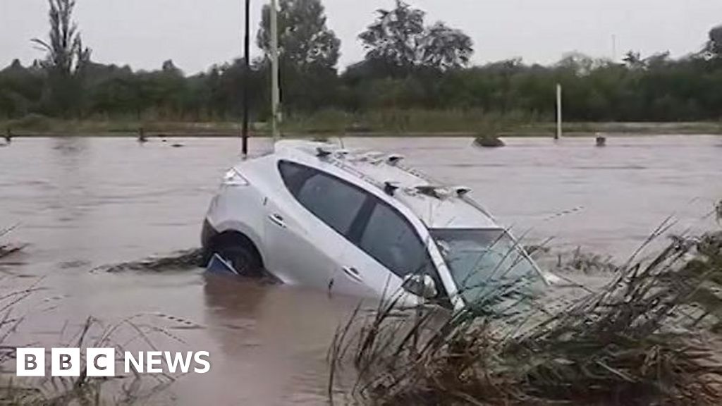 Severe flooding overwhelms Argentine city of Bahía Blanca