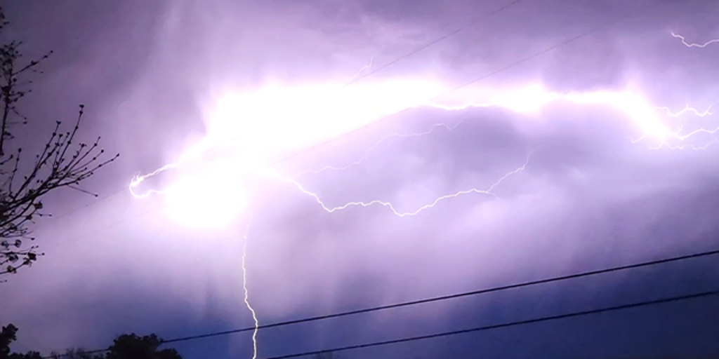 Today’s top weather news: Carolina wildfires grow as ‘significant’ flash floods threaten Texas