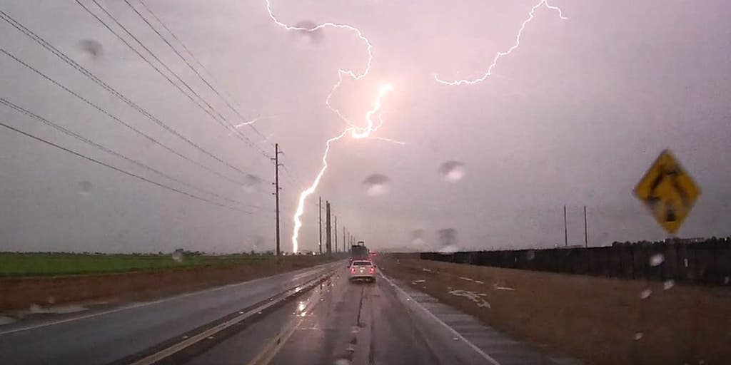 Chicago, Indianapolis among 54 million threatened by severe weather in Midwest