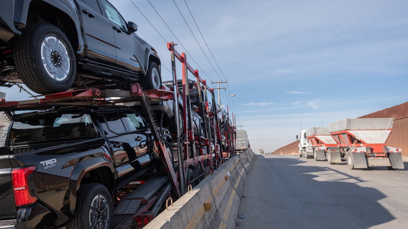 Trump’s 25% tariffs on Canada and Mexico will hurt automakers : NPR