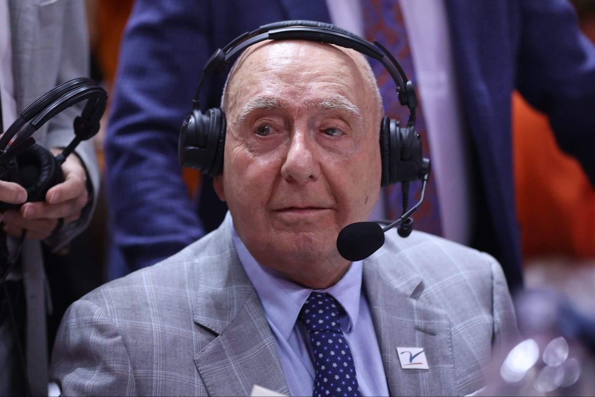 Dick Vitale gets emotional reflecting on ESPN return after battling cancer