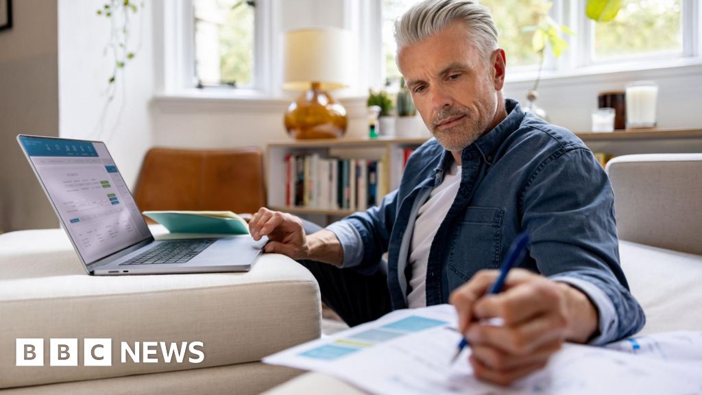 Gas and electricity prices predicted to fall in July