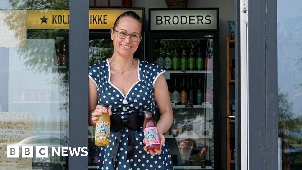 The Canadians and Danes boycotting American products
