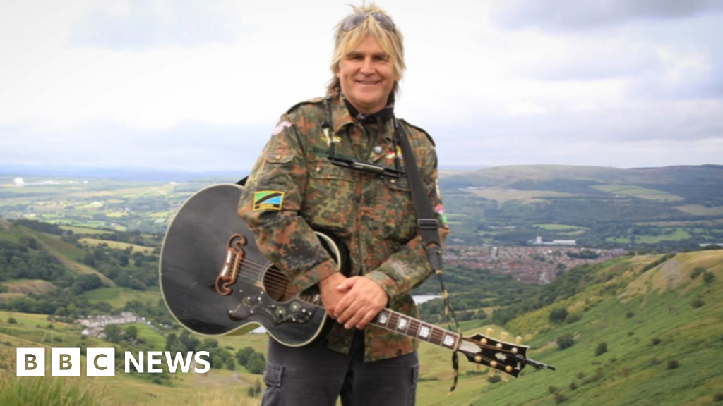 Mike Peters’ wife says funeral will ‘be like a festival’