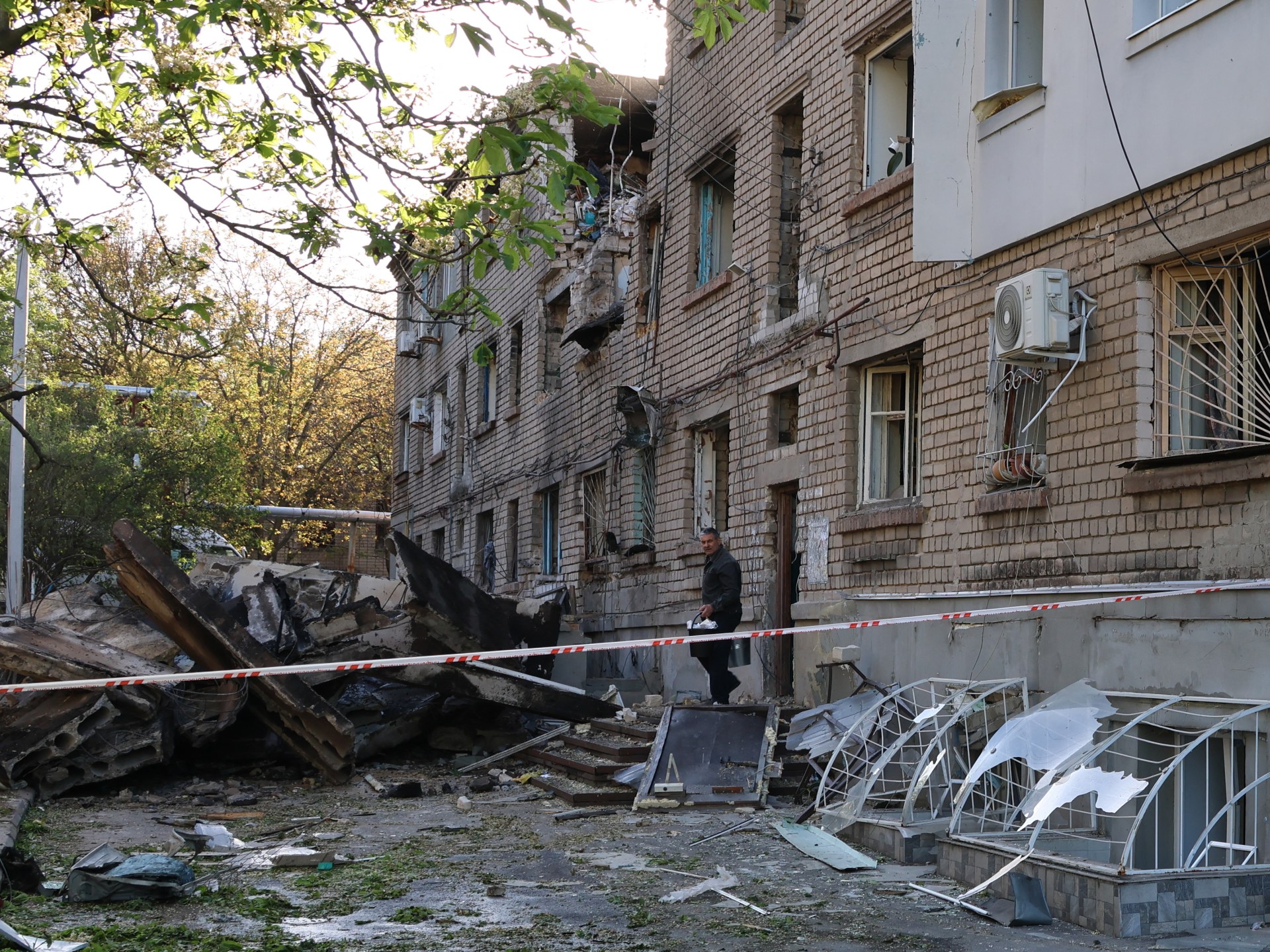 US says war set to run on as Ukraine prepares to ratify minerals deal | Russia-Ukraine war News