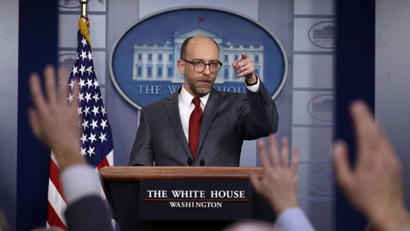 Trump’s White House says the GAO is wrong on held-up EV funds : NPR