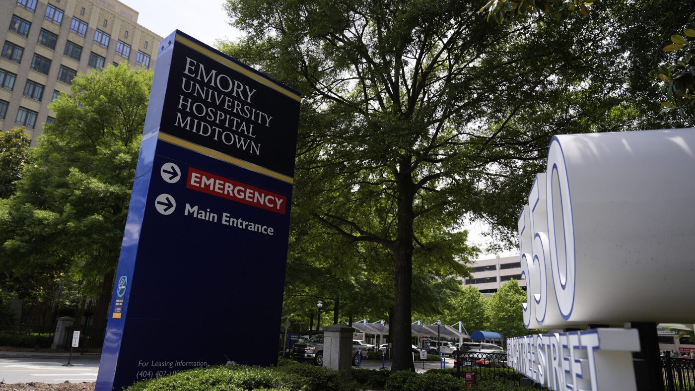A brain-dead woman’s pregnancy raises questions about Georgia’s abortion law : NPR