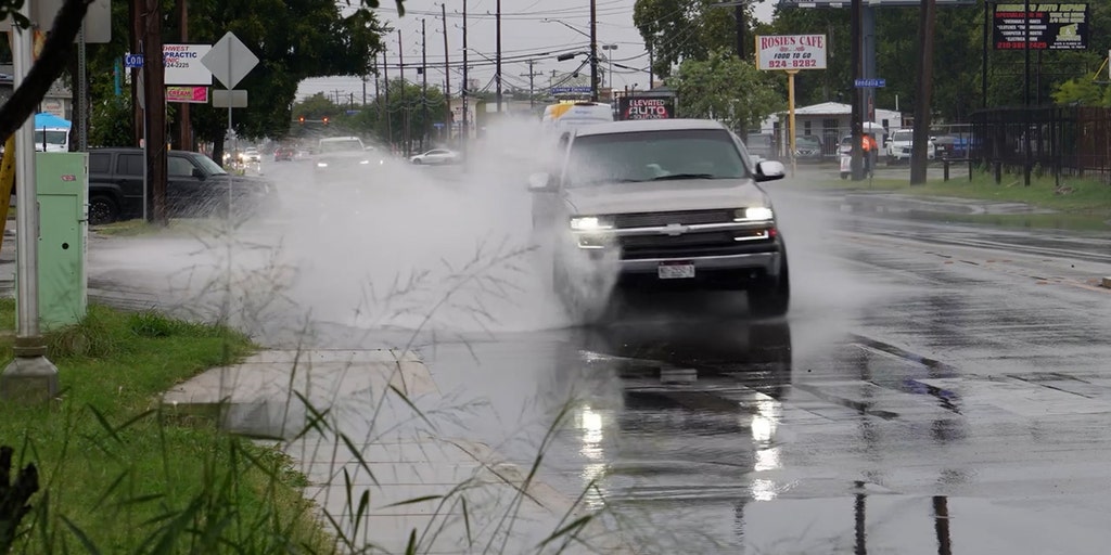Today’s top weather news: Widespread storms across eastern US to soak millions into next week