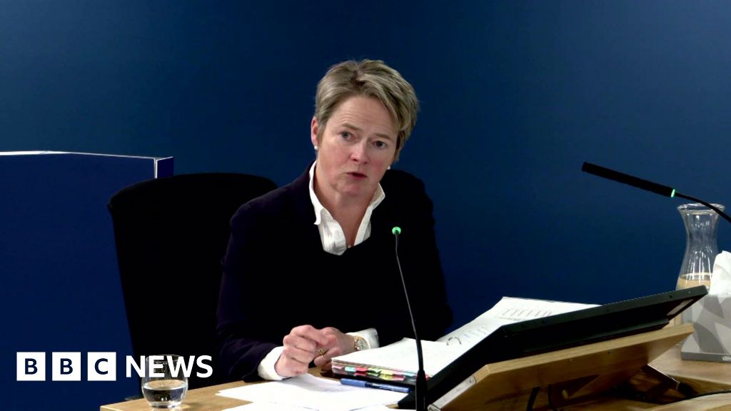 Cash to self-isolate would have saved lives, Covid inquiry told