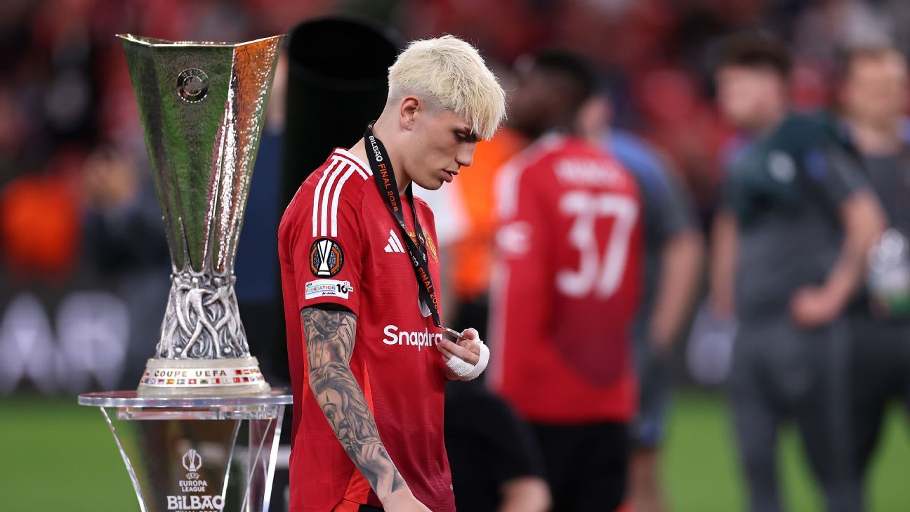 Fernandes, Garnacho cast doubt over Man United future after UEL loss
