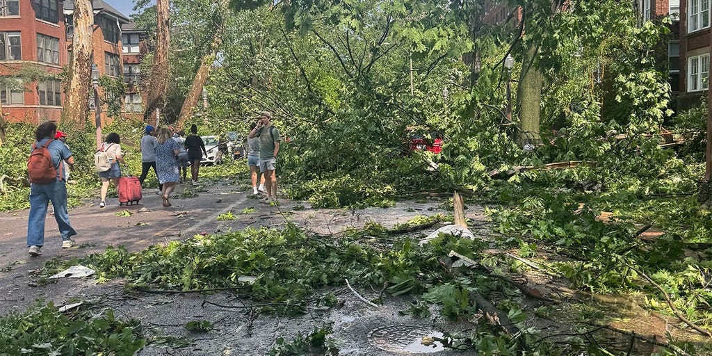 Fatalities, injuries reported after St. Louis metro damaged by tornado-warned storm
