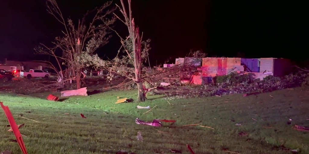 Deadly tornado outbreak leaves at least 16 dead across Kentucky, Missouri