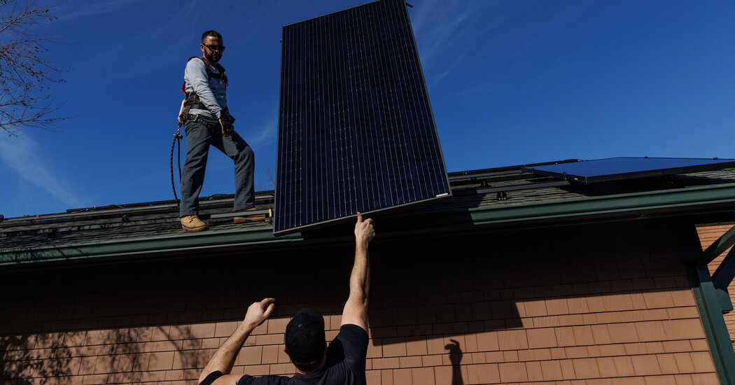 Why Rooftop Solar Could Crash Under the Republican Tax-Cut Bill