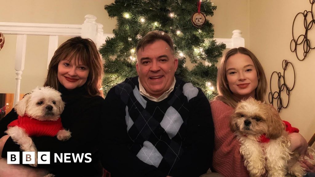 Wife of Minnesota politician shielded daughter from bullets, says relative