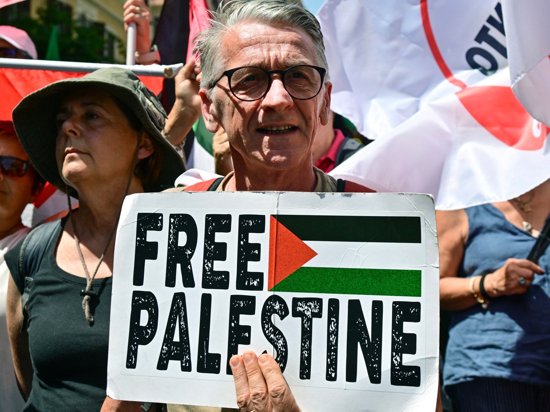 Protesters in Italy’s Rome demand end to Israel’s war on Gaza | Israel-Palestine conflict News