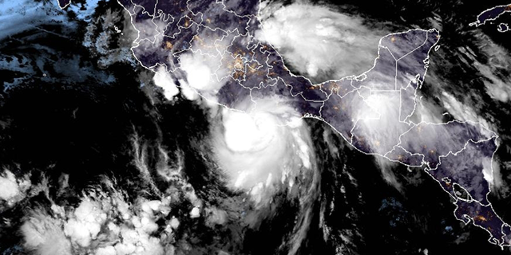 Hurricane Erick becomes ‘extremely dangerous’ Category 4 ahead of Mexico landfall
