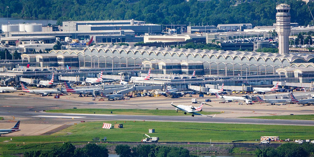 Fourth of July travel tracker: Live maps, airport status, flight delays, forecast and more