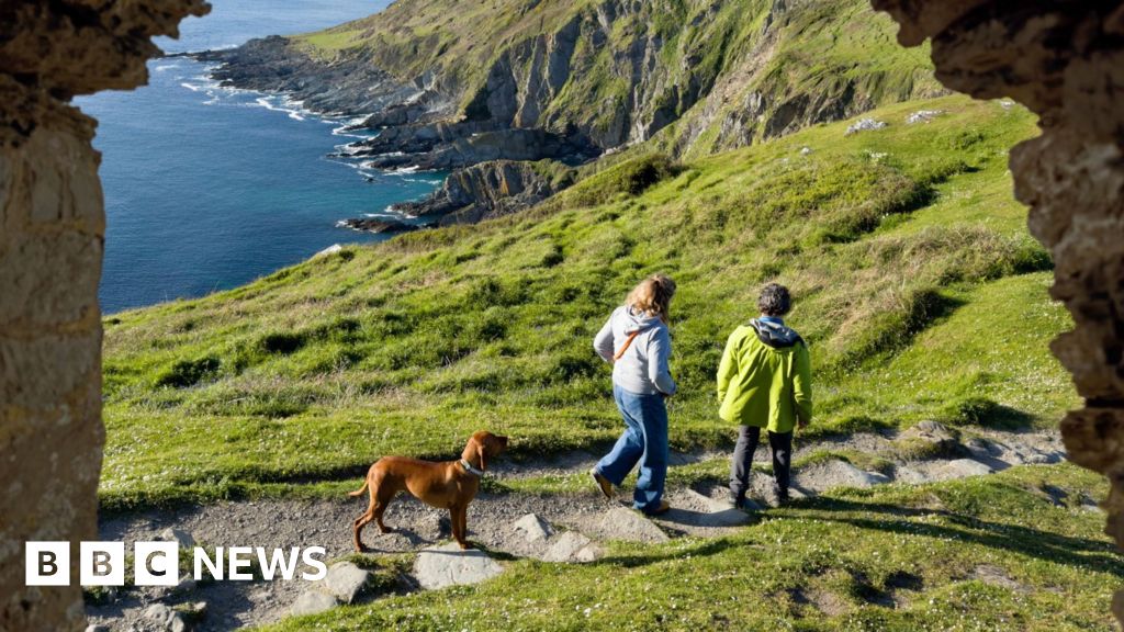 Just 7,000 steps a day cuts risk of health issues