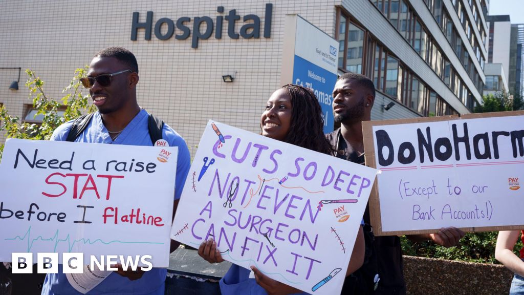 Streeting warns NHS faces challenging few days as doctor strike begins
