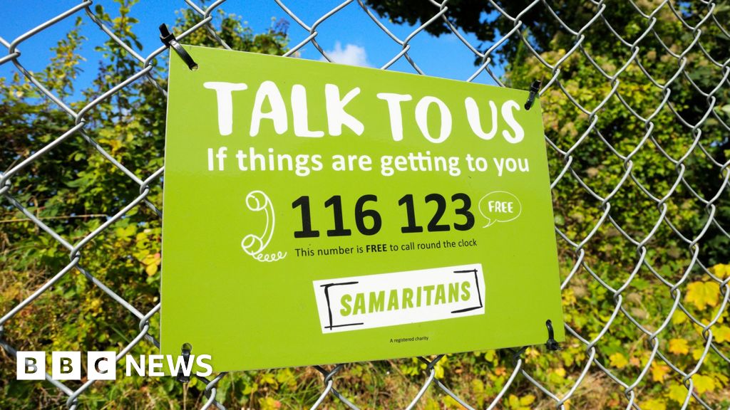 Samaritans to close more than 100 branches