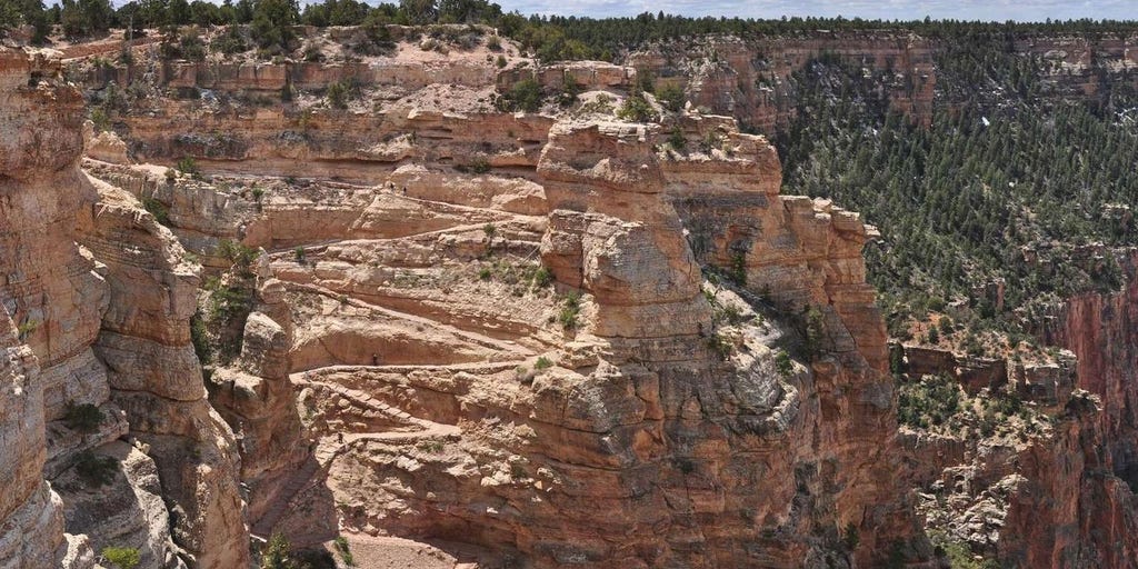 Texas man dies while hiking Grand Canyon National Park