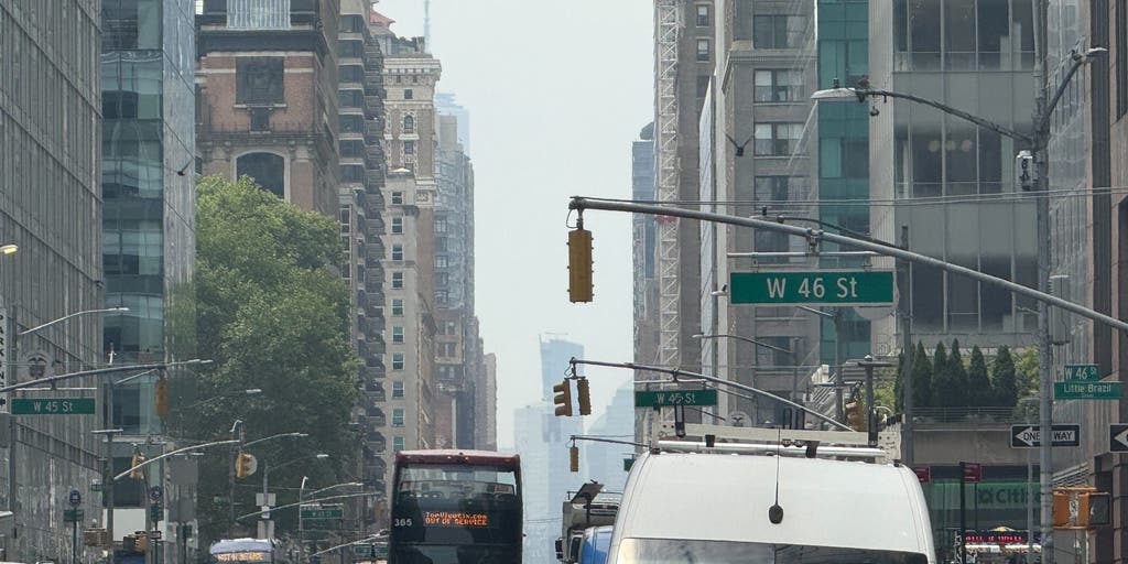 Canadian wildfire smoke brings unhealthy air quality to Boston, New England