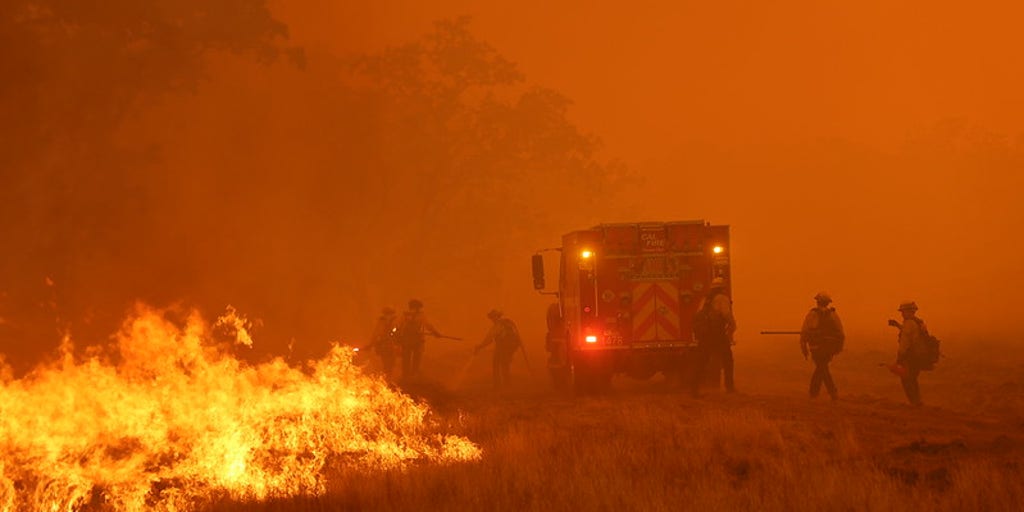 California’s Pickett Fire explodes in size during ongoing hot temperatures across West Coast