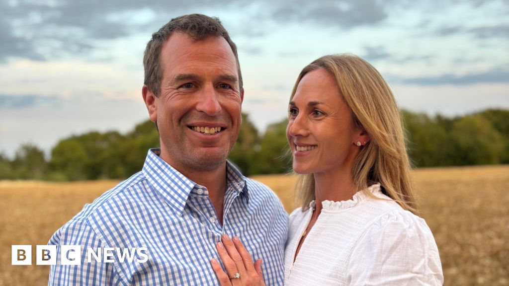 King’s nephew Peter Phillips engaged to NHS nurse Harriet Sperling