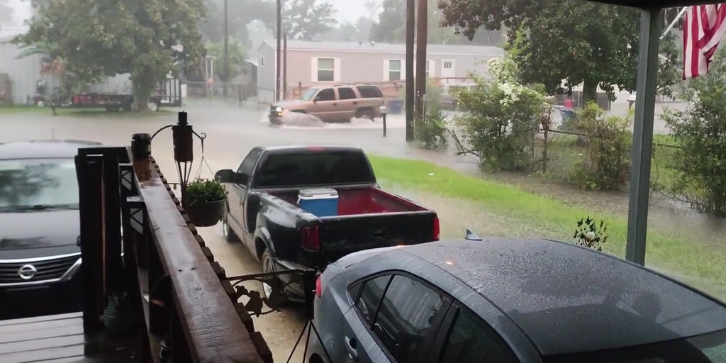 Flood threat sprawls across South, Plains while rain soaks Florida for Labor Day Weekend