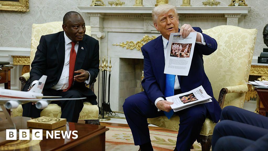 Trump sets refugee admissions cap for coming year at record low