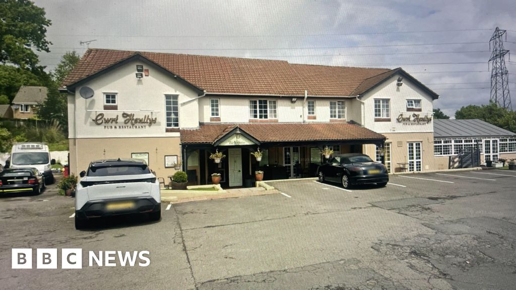 Nineteen confirmed food poisoning cases at Cwmbran pub