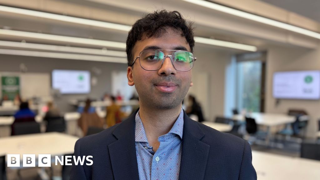 Students ‘anxious but hopeful’ at mock COP30 talks