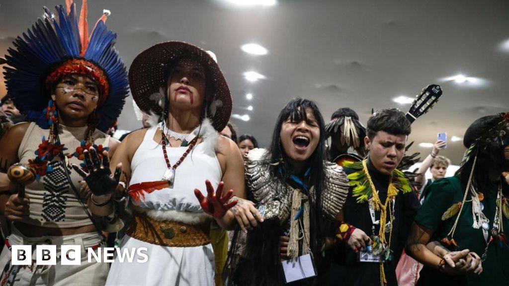 COP30 climate talks deadlocked amid fossil fuel rift