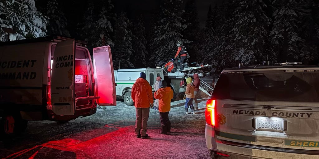 Avalanche kills man while snowmobiling in California